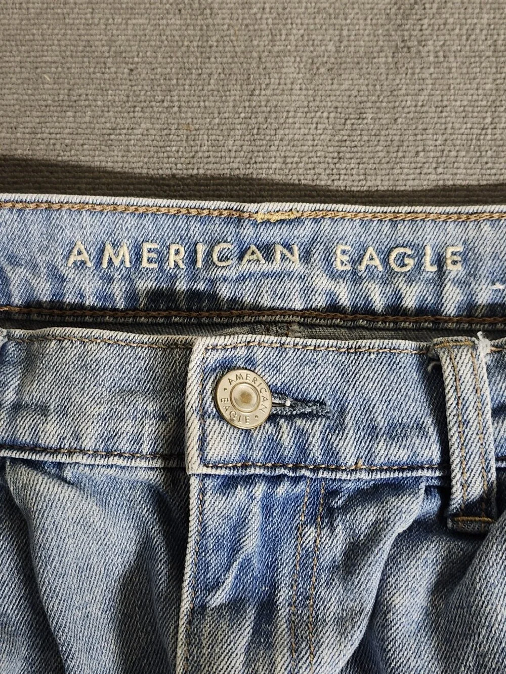 American Eagle Outfitters Light Blue Denim Shorts with Back Patch - Picture 5 of 7